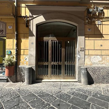 Tom Apartments Napoli Eksteriør bilde