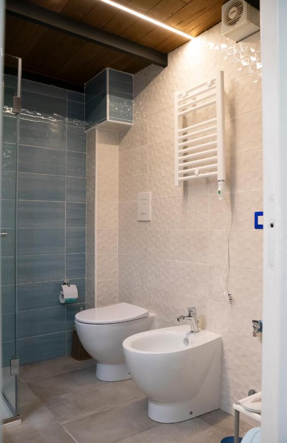 Tom Apartments Napoli Eksteriør bilde
